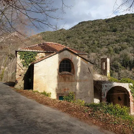Κατάλυμα σε φάρμα Alveare *