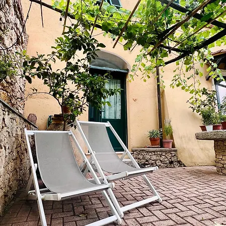 Alojamento de Turismo Rural Alveare Finale Ligure