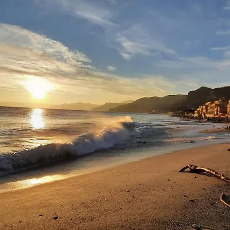 Alveare Alloggio per agriturismo Finale Ligure