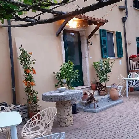 Alveare * Finale Ligure